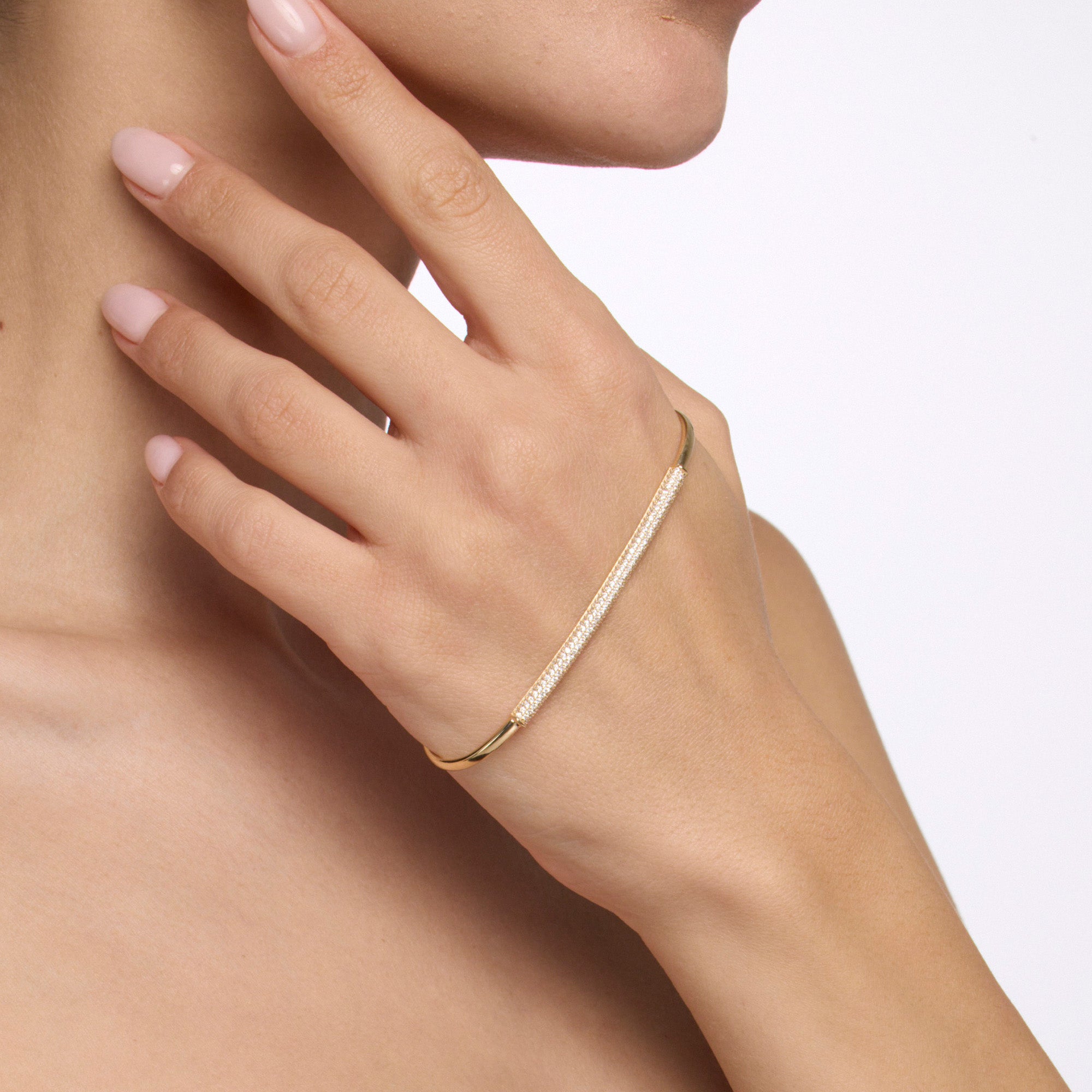 Luna Hand Cuff
